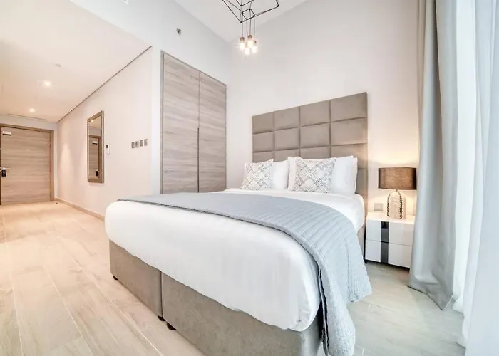 5 Mins To Jbr Beach, Luxury Studio In Dubai Marina\'S Best Tower